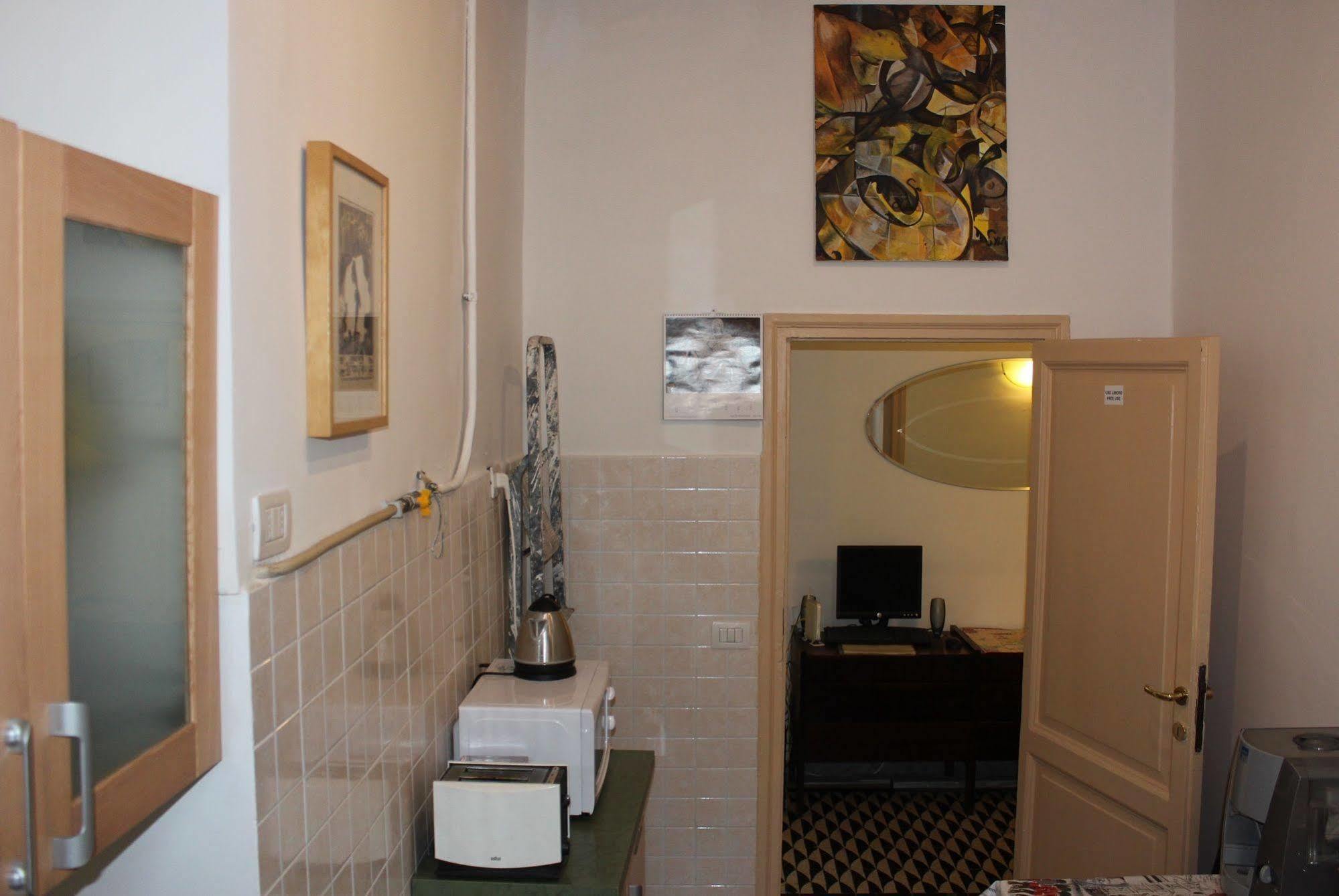Galilei Guest House Rome Bagian luar foto